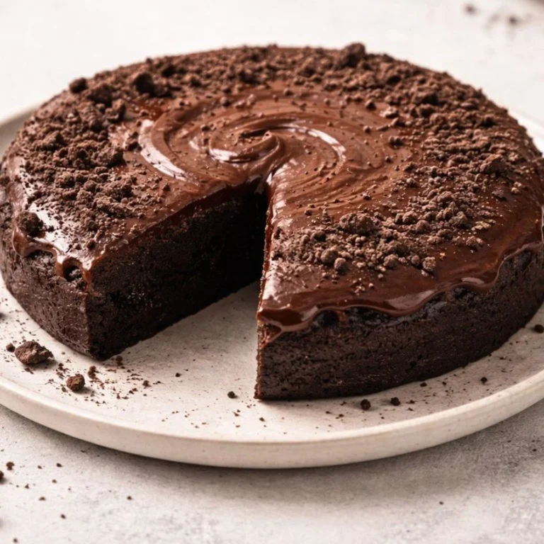 Delicious and creamy Cookies and Cream Cake with chocolate layers