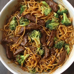 Beef and Broccoli Lo Mein Noodles Delicious Beef and Broccoli Lo Mein Noodles served in a bowl