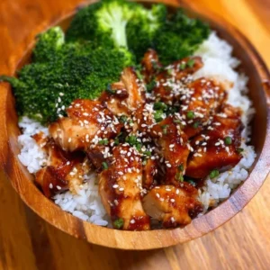 Teriyaki chicken rice bowl with tender chicken and flavorful sauce